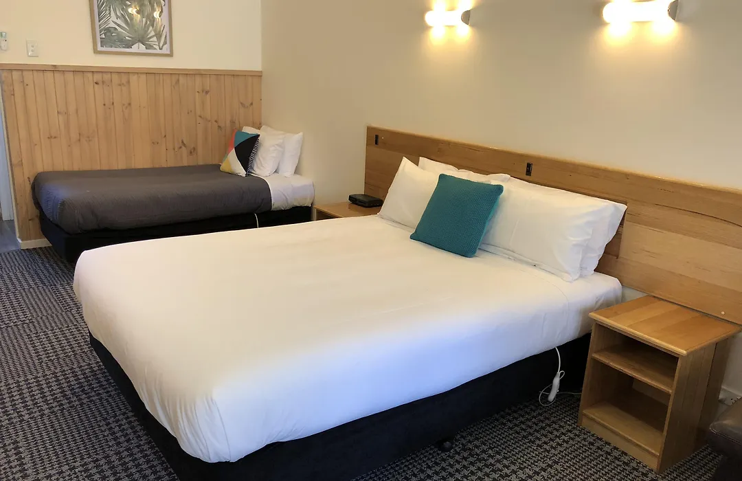Bright Avenue Motor Inn-1