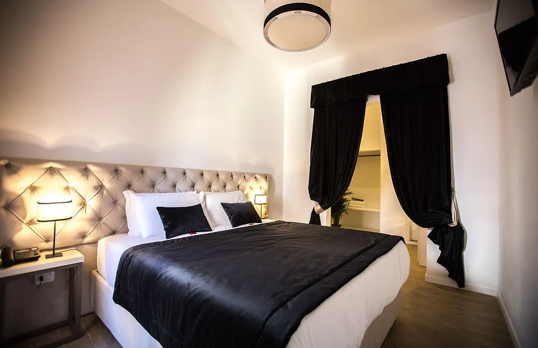 Chic & Town Luxury Rooms Piazza Di Spagna-1