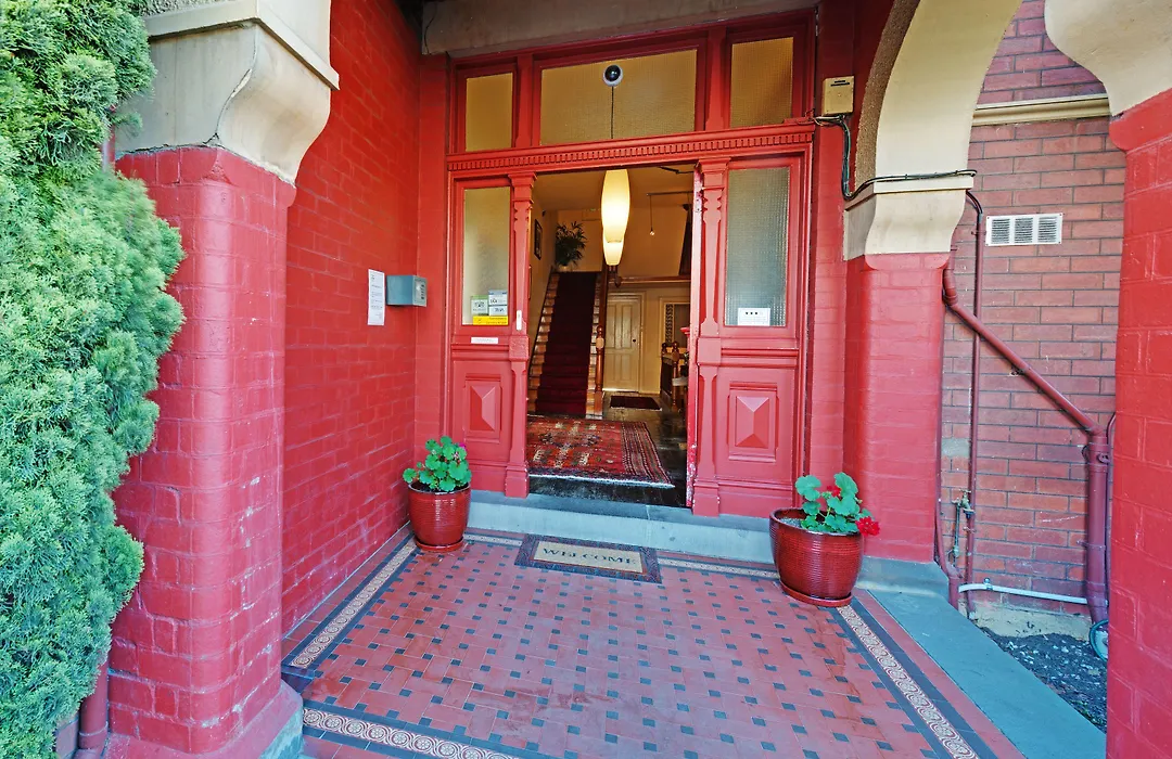 Edinburgh Gallery Bed & Breakfast-1