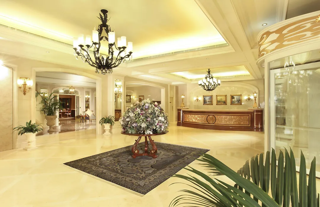 Rocks Hotel-1