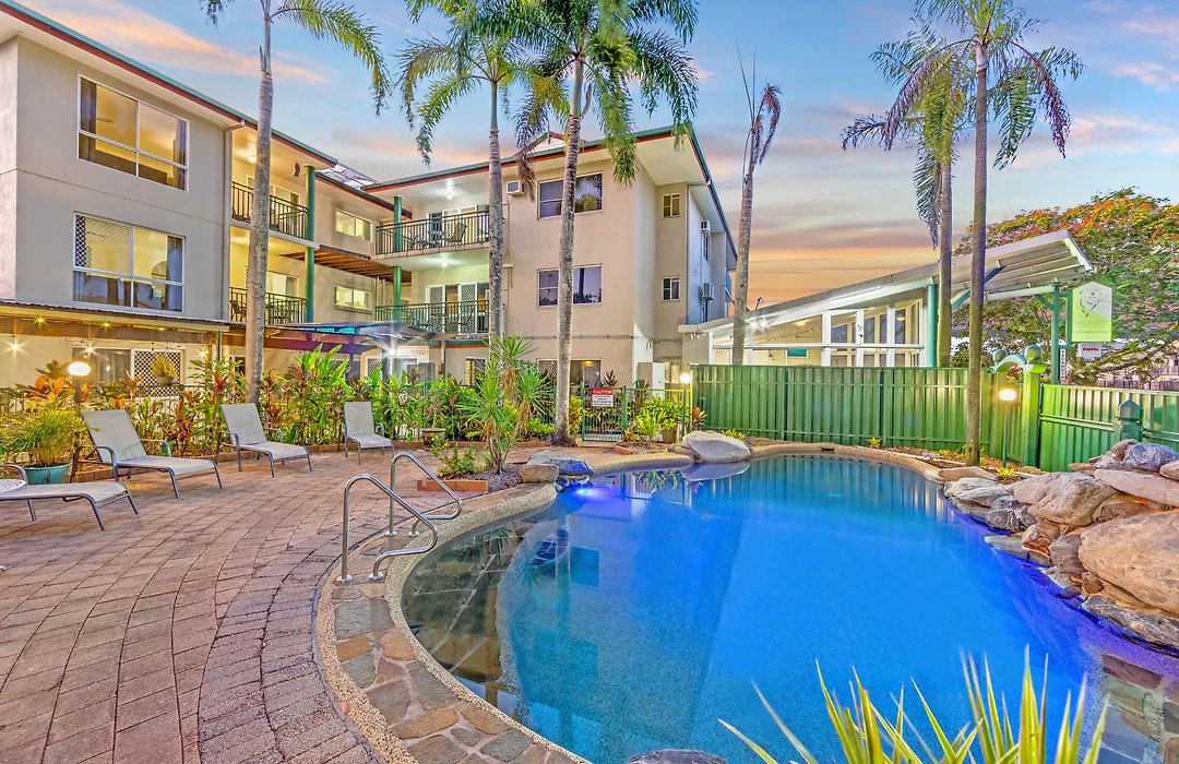 Koala Court Holiday Apartments-1