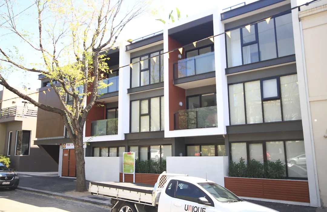 Rnr Serviced Apartments North Melbourne-1