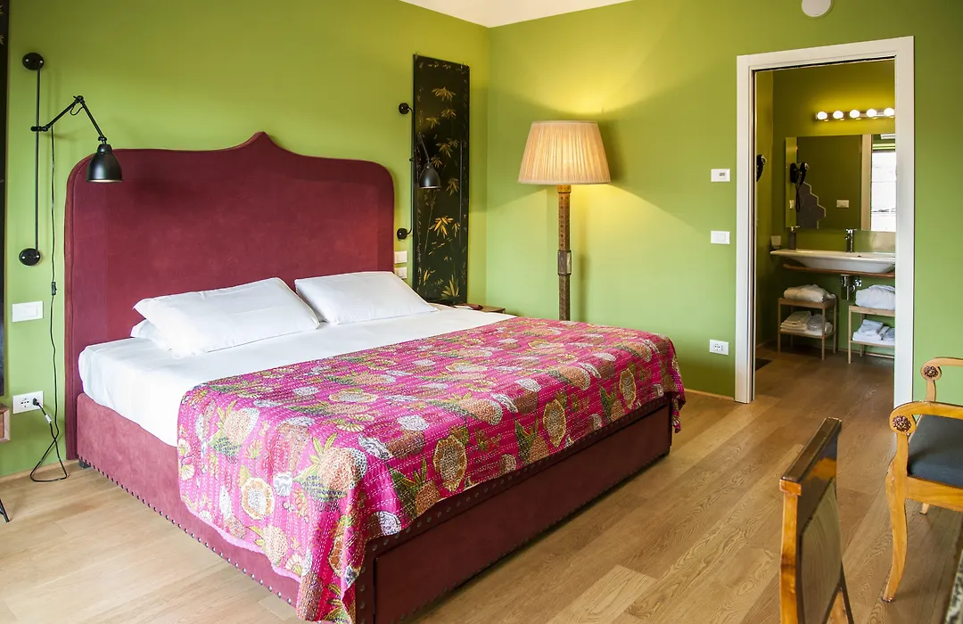 Rarity Suites-1