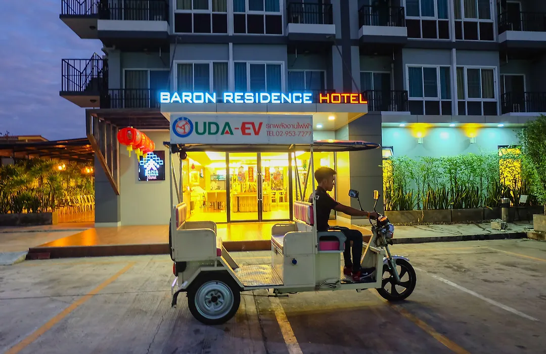 Baron Residence Bangkok-1