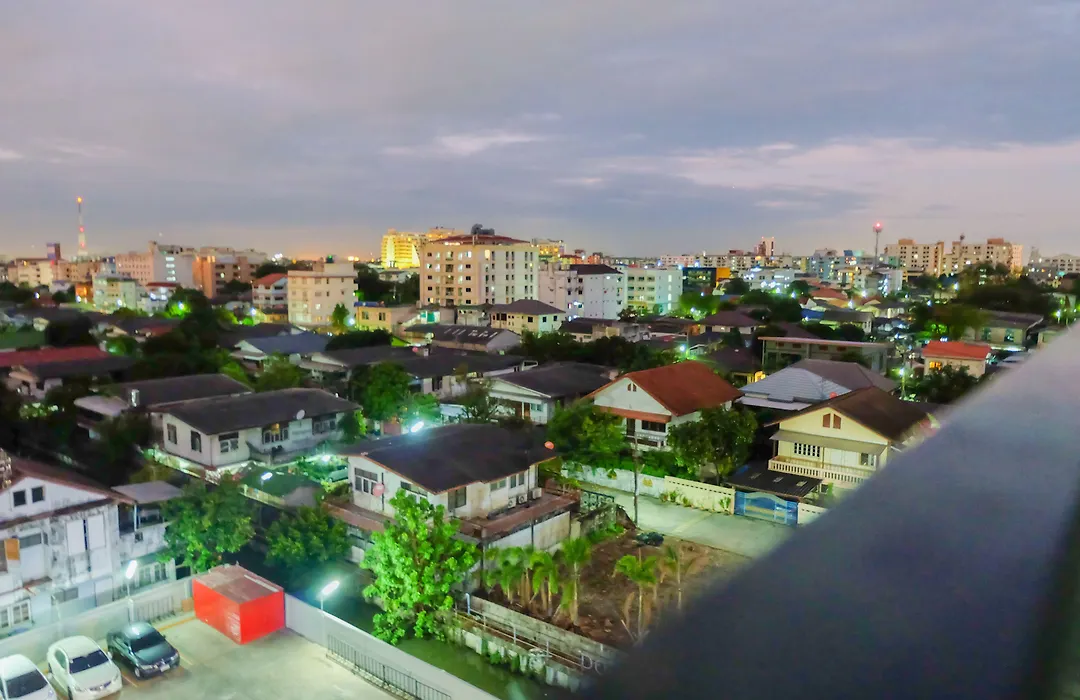 Baron Residence Bangkok-1