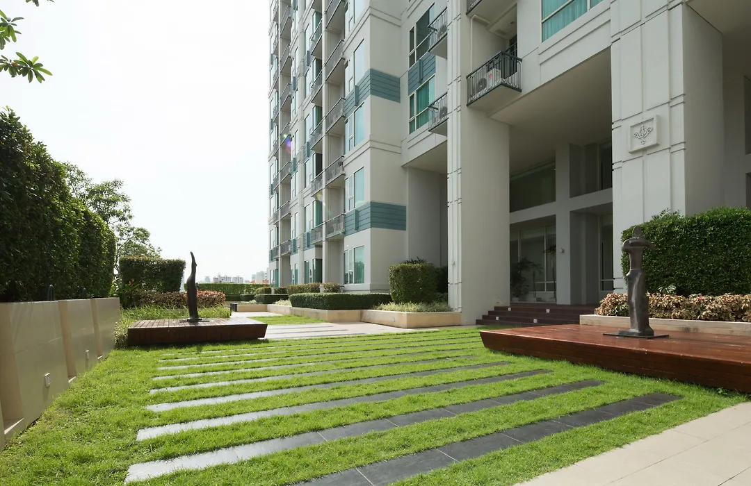 Ivy Thonglor 55-1