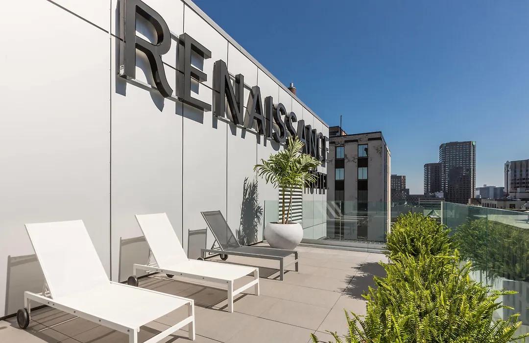 Renaissance Montreal Downtown Hotel-1