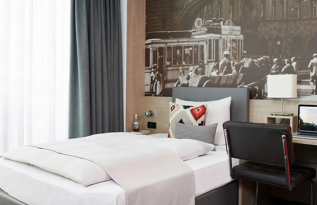 Living Hotel Frankfurt-1