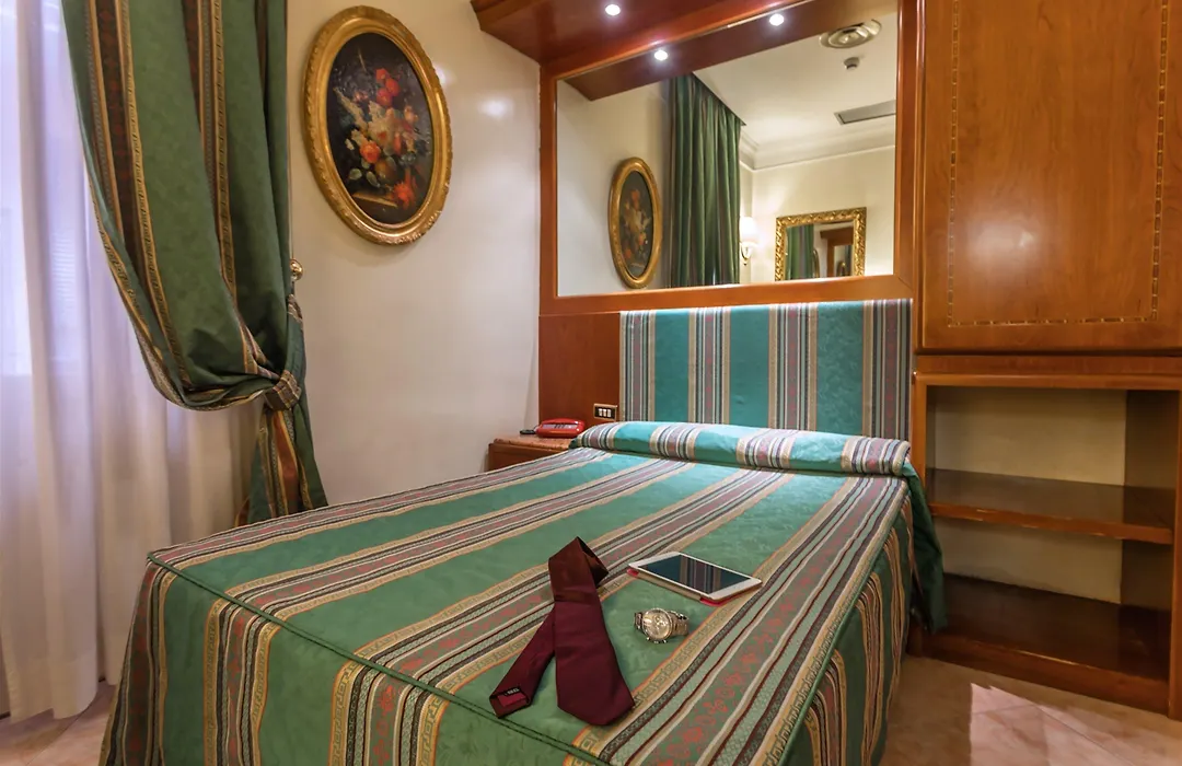 Raeli Hotel Luce-1