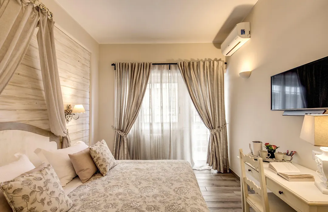 Casa Mia Vaticano Guest House-1