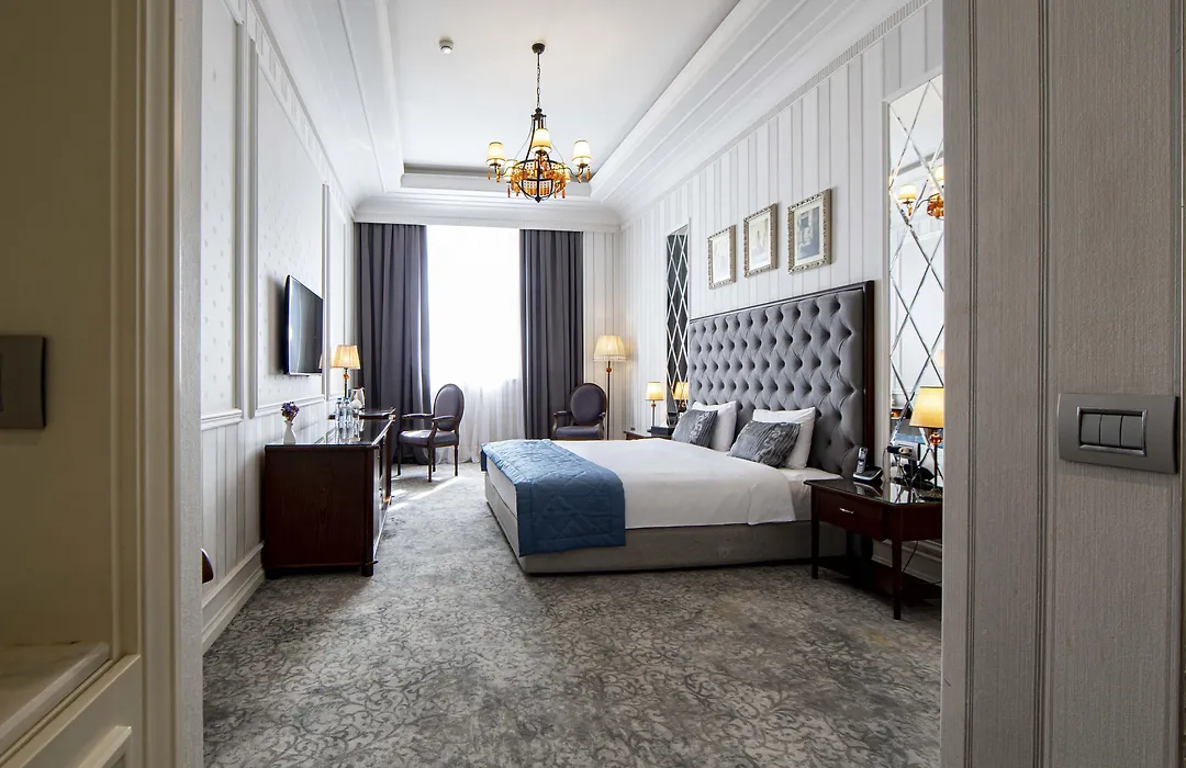 Sapphire City Hotel-1