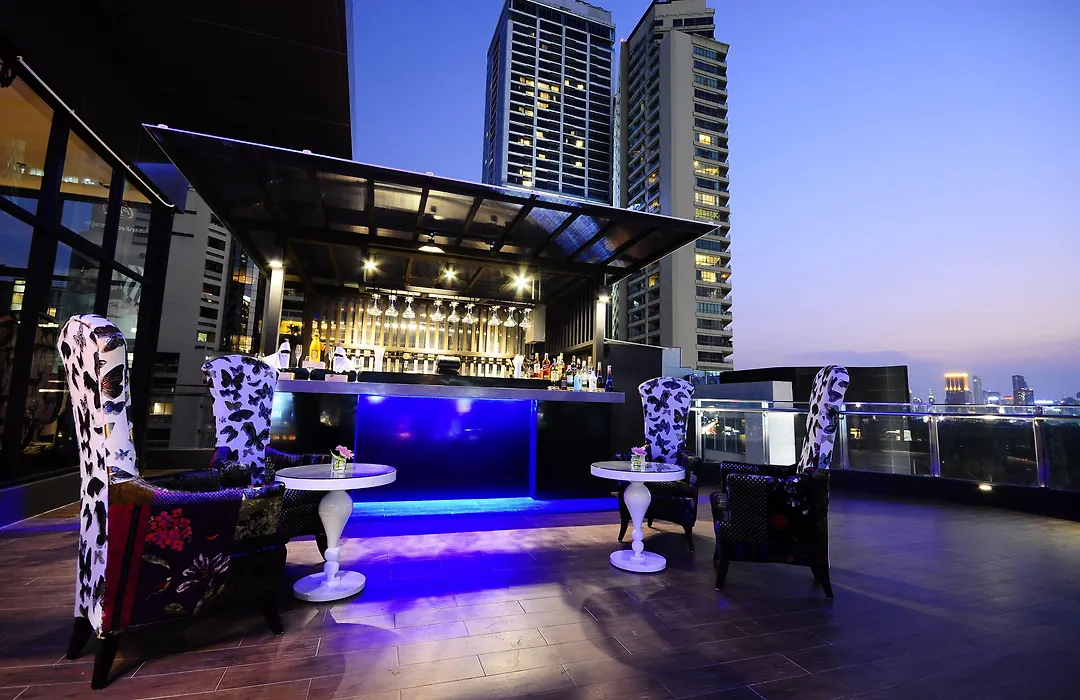 Hotel Clover Asoke - Sha Extra Plus-1