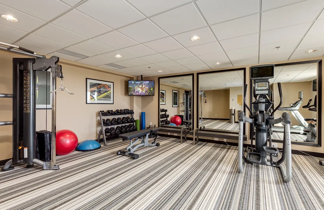 Park Inn By Radisson, Calgary Airport North, Ab-1