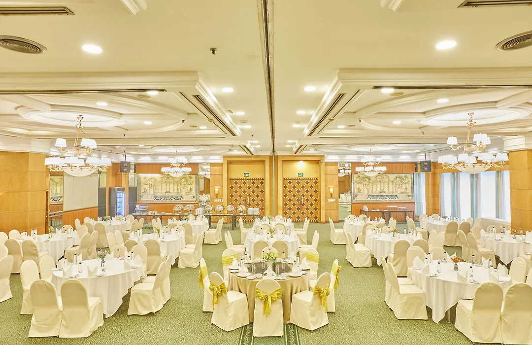 The Royal City Hotel-1