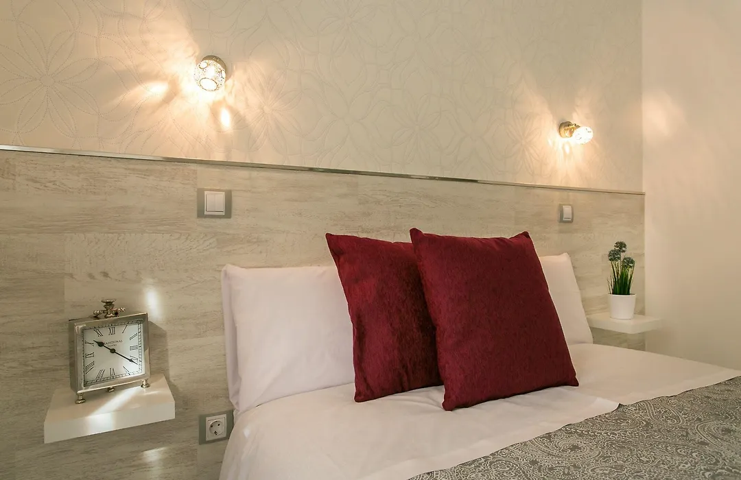 Hostal Met Madrid-1