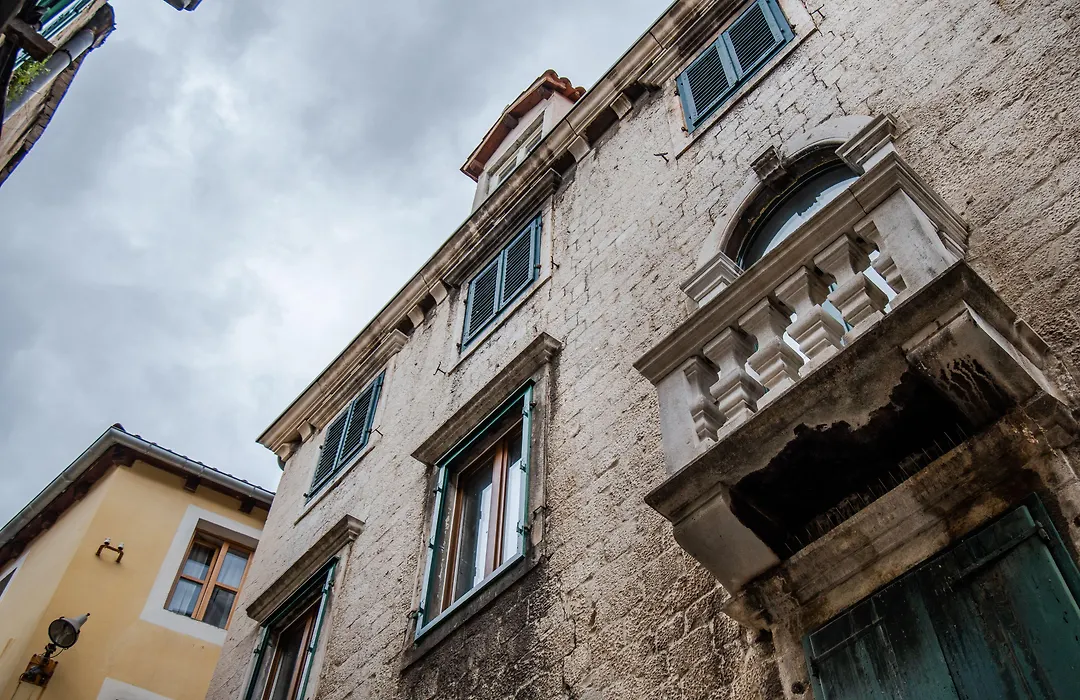 Palace Tartaglia-1