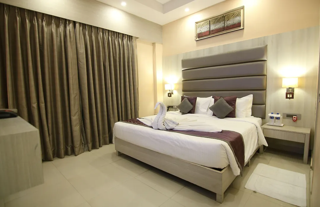 Golden Tulip Salt Lake City Kolkata-1