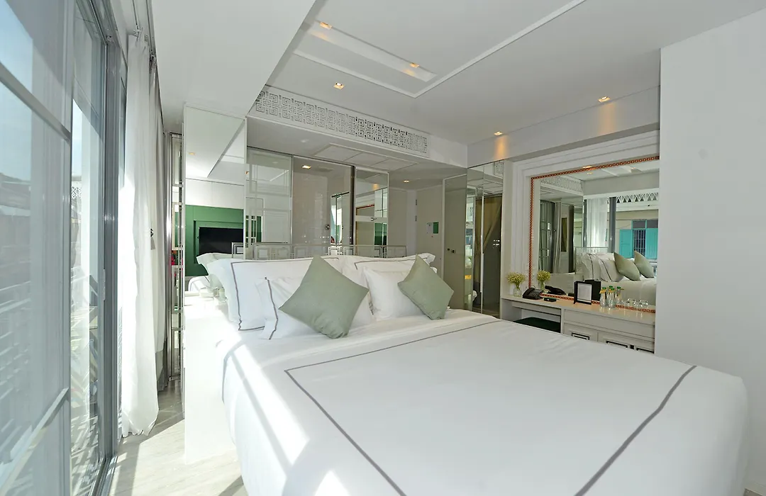 Riva Arun Bangkok-1