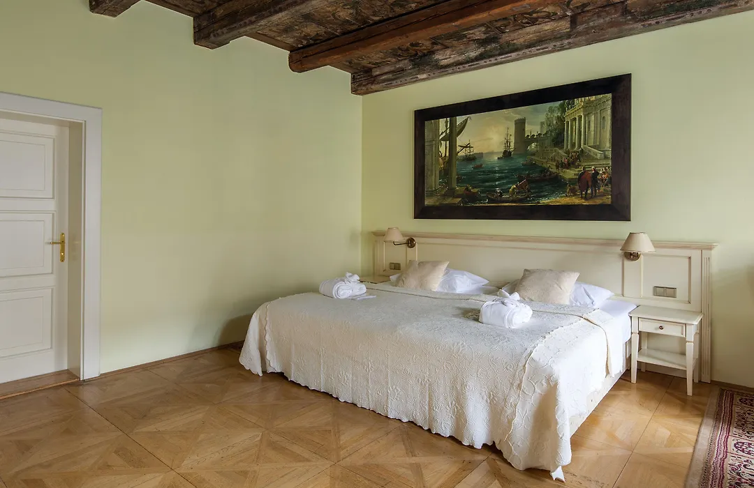 Tyn Yard Residence-1