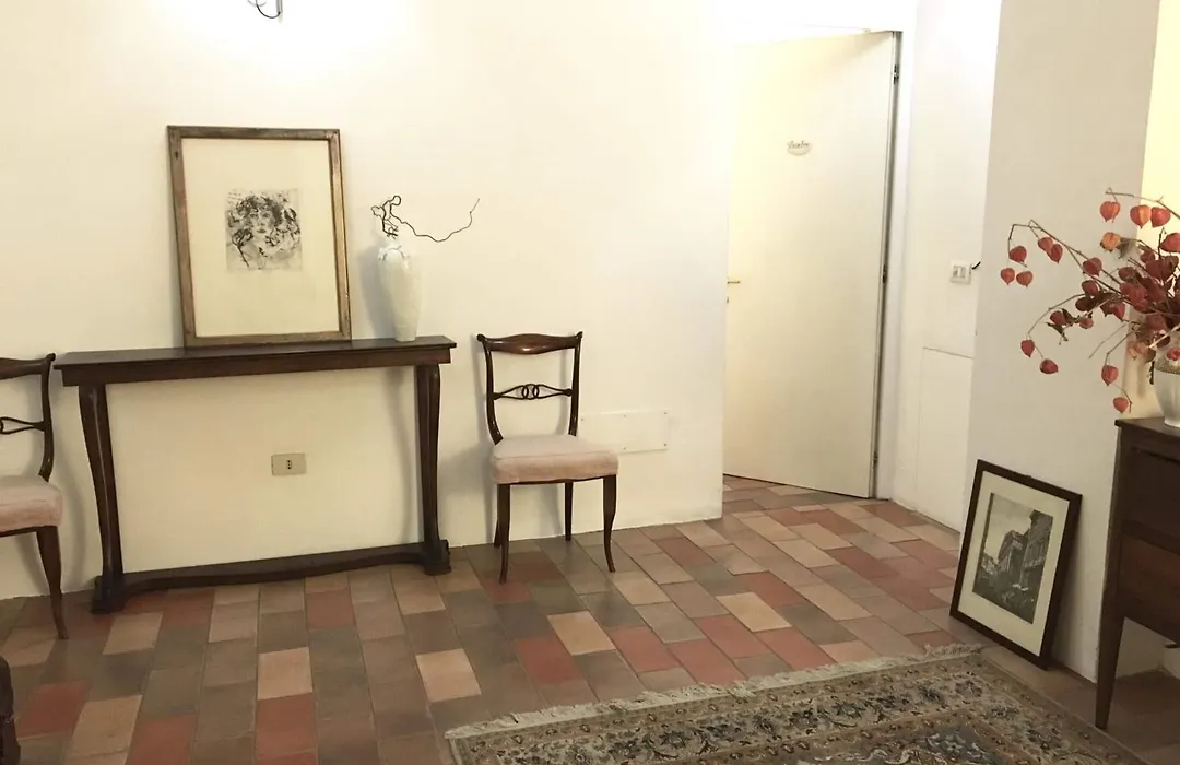 Vicolo Del Lupo Guesthouse-1
