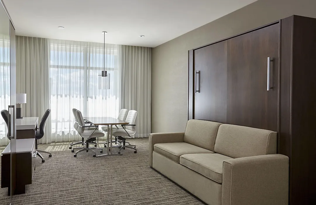 Calgary Airport Marriott In-Terminal Hotel-1