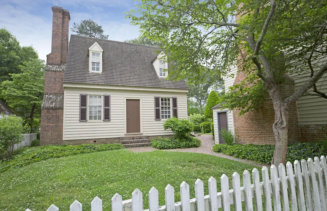 Colonial Houses Historic Lodging-1