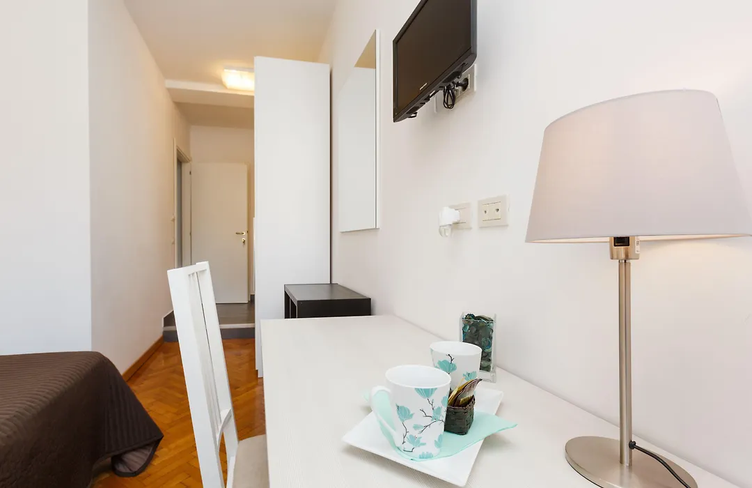 Roma Trastevere Relais Guest House-1