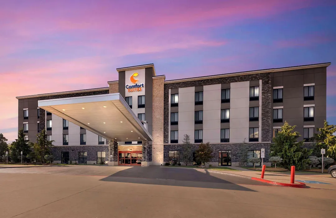 Comfort Suites Meridian And I-40-1