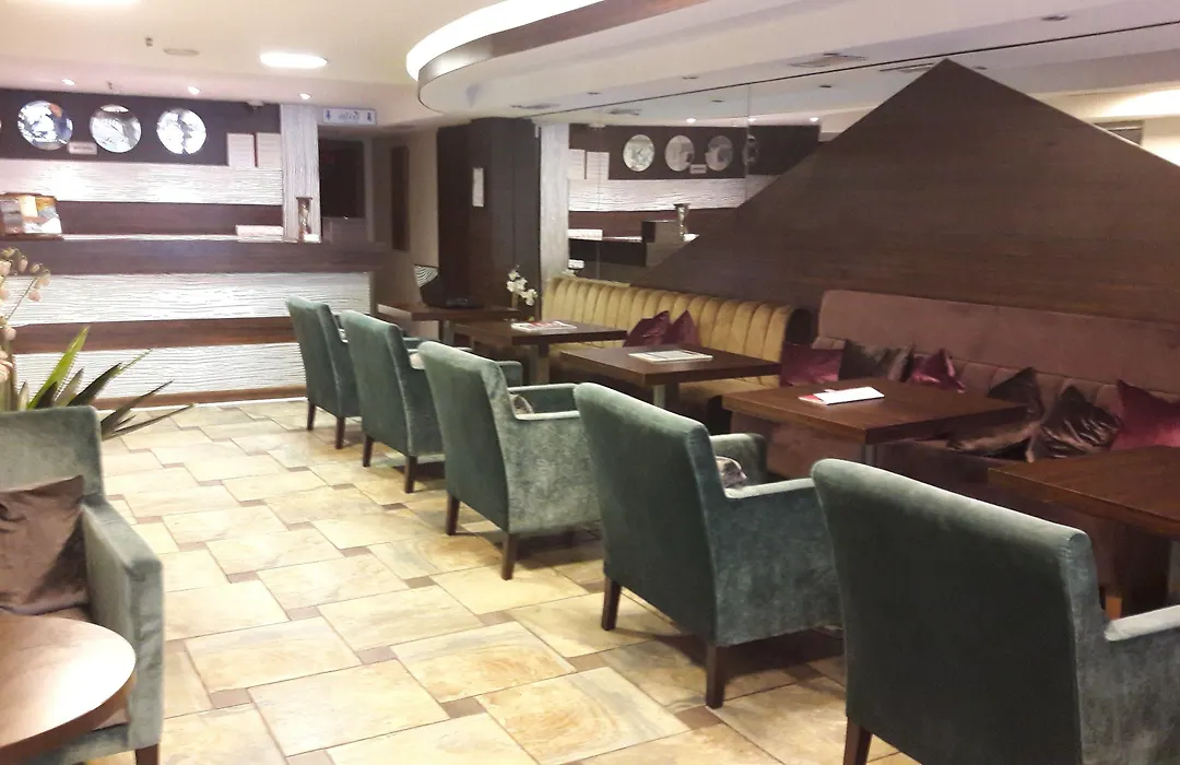Derpa Hotel-1