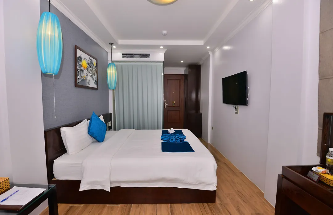 Bella Premier Hotel & Rooftop Skybar-1