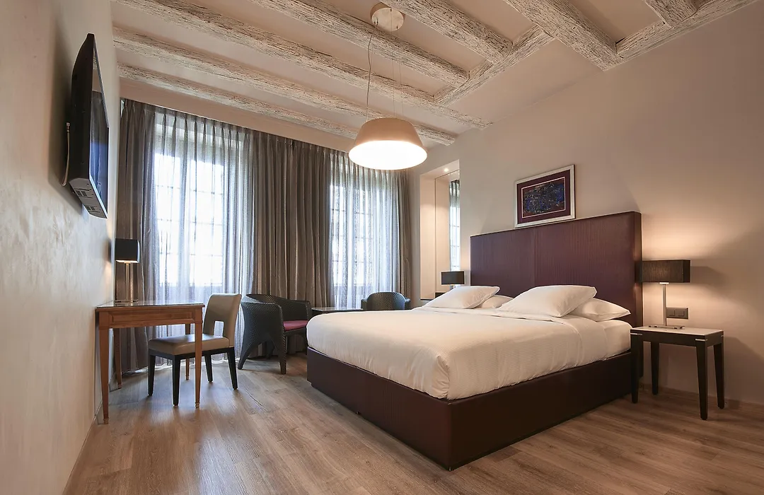 Hotel D'Alleves-1