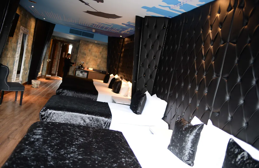 The Arthouse Hotel-1