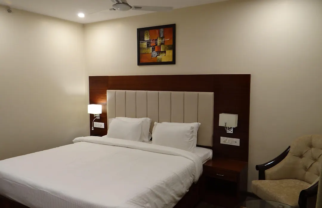 Hotel Tridev-1