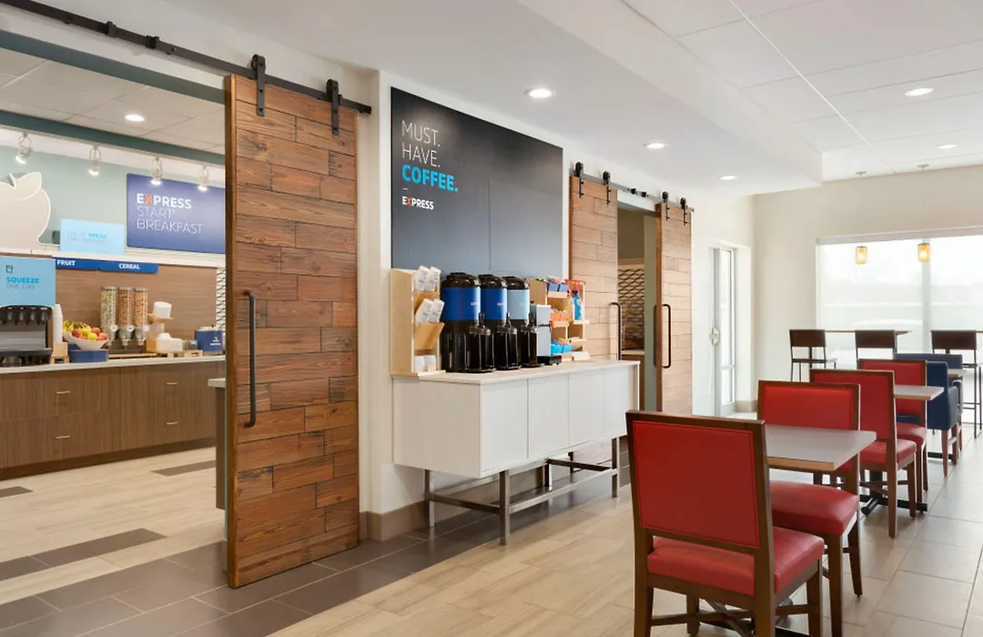 Holiday Inn Express & Suites - Cincinnati Ne - Red Bank Road By Ihg-1