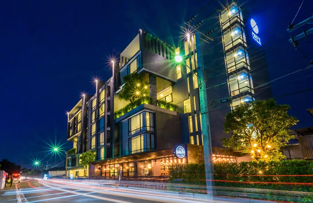 Onix Hotel Bangkok-1
