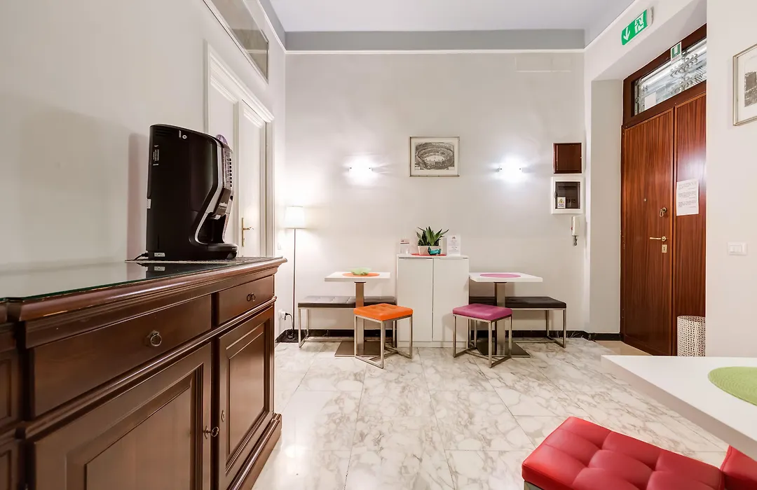 2 Passi Al Colosseo B&B-1