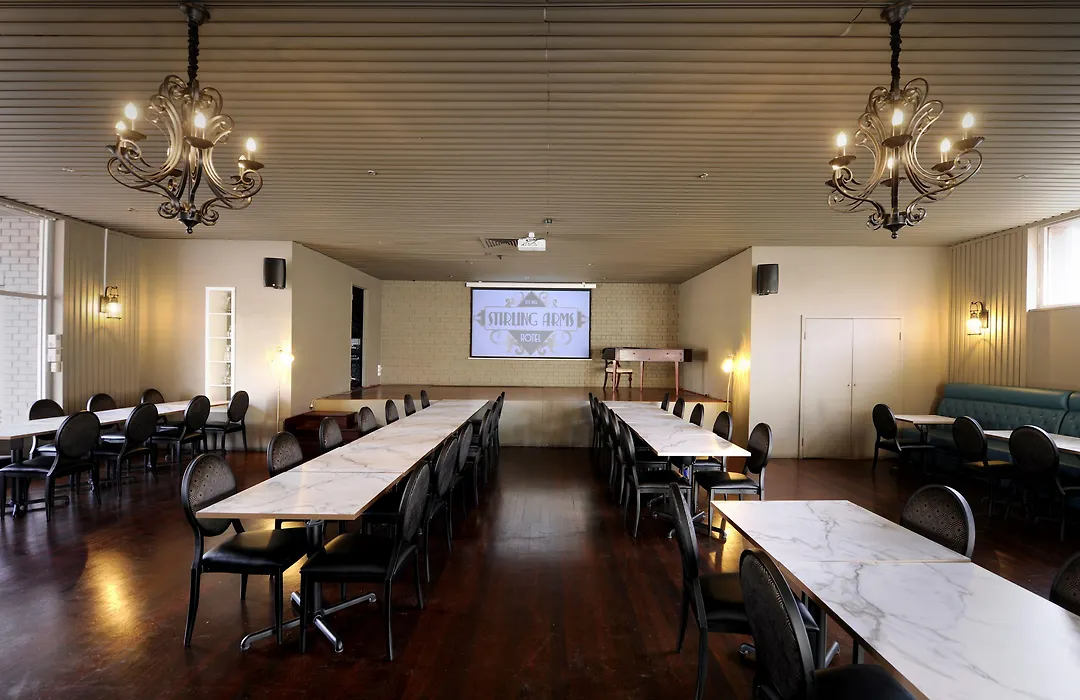 The Stirling Arms Hotel-1