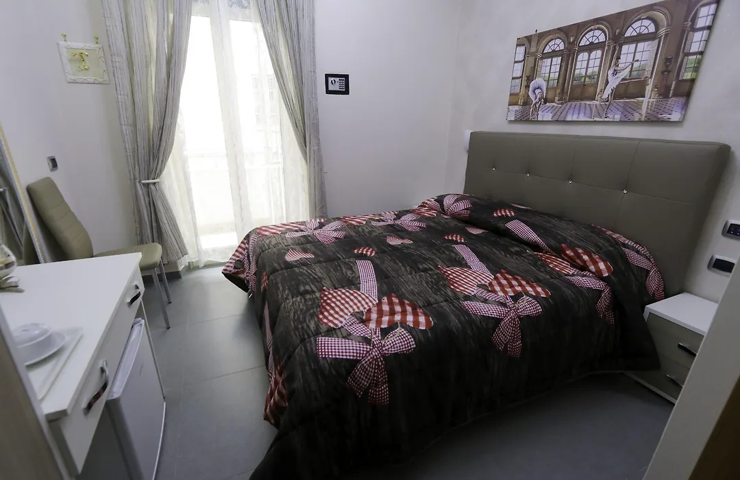 Donn'Anna Suite-1