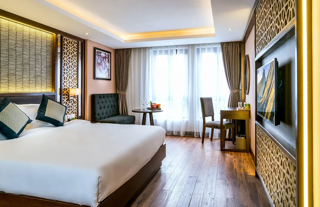 Conifer Grand Hotel-1