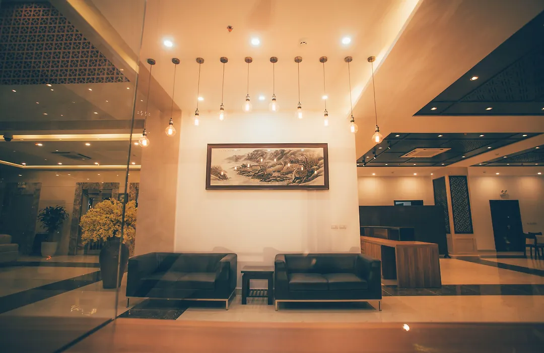 Top Hotel-1