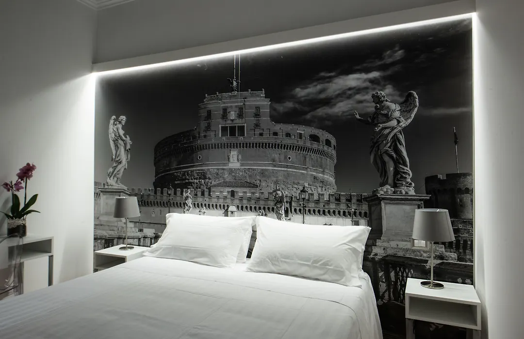 Charming Roma-1