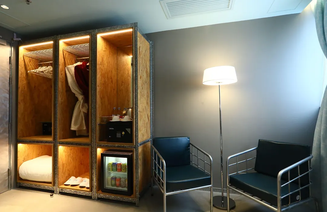 Ind Hotel-1