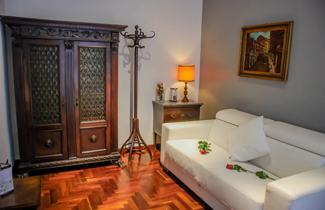 Nerva Accommodation Cavour-1