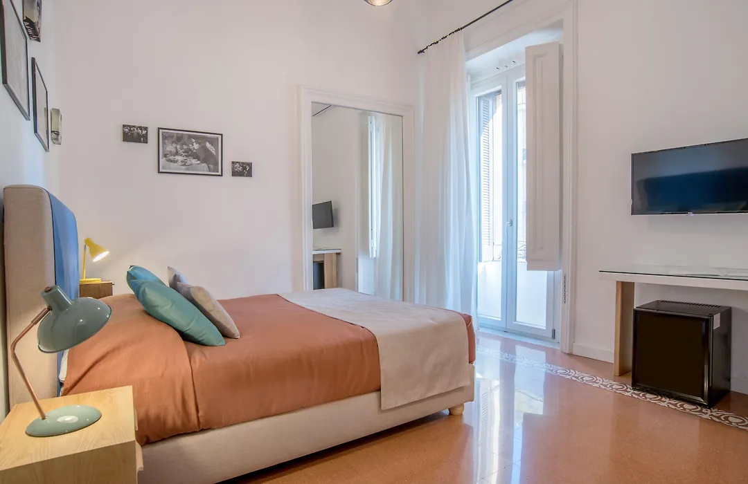 Napoliamo Guest House-1