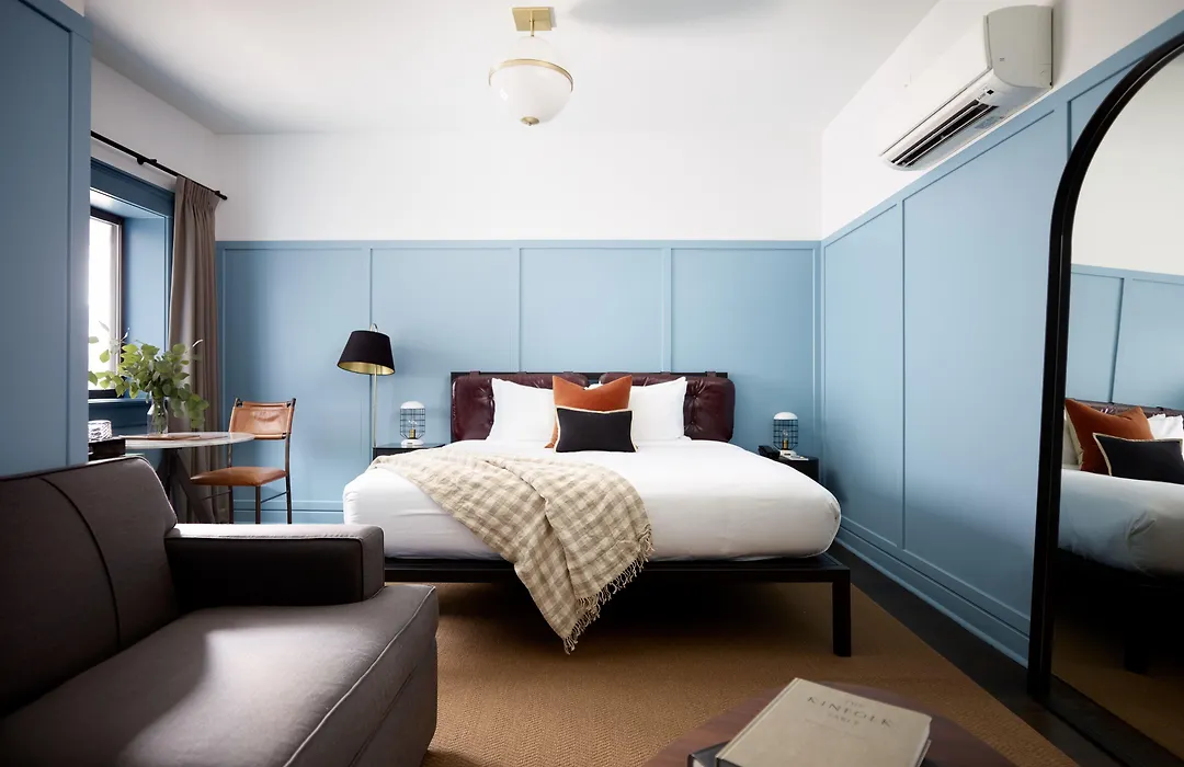 The Chicago Hotel Collection Wrigleyville-1