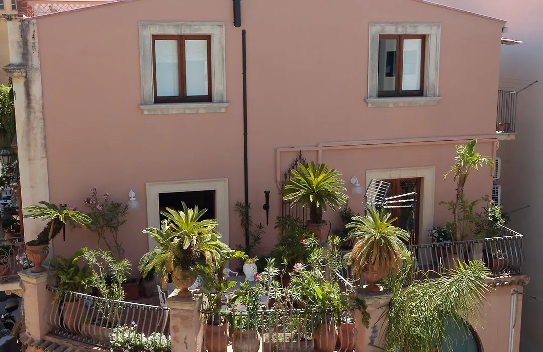 Al Duomo Rooms & Flats-1