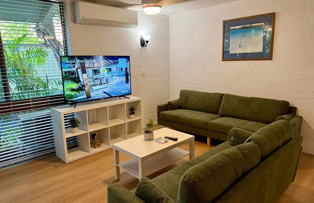 Burleigh Palms Holiday Apartments-1