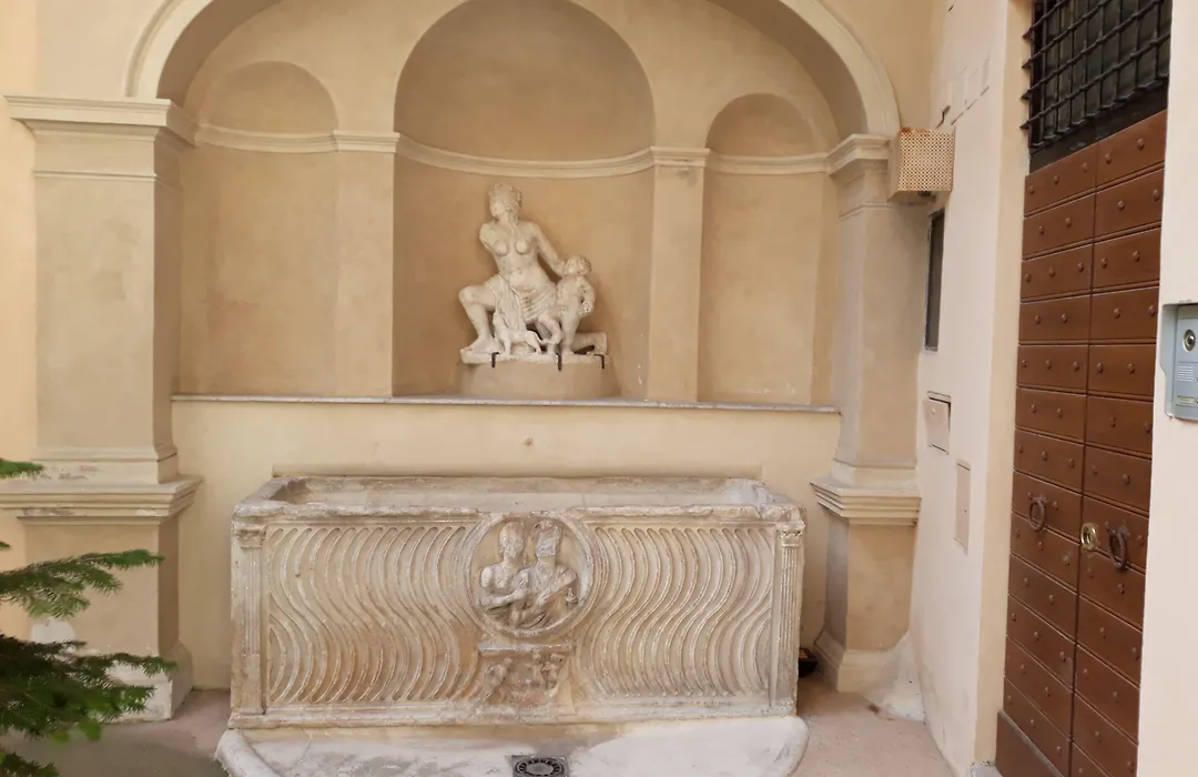 Navona Grand Suite-1