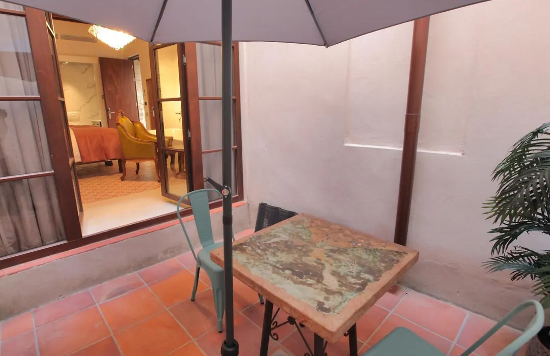 Anahita Boutique Hotel-1