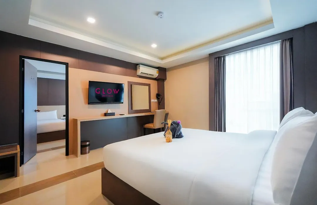 Glow Pattaya-1